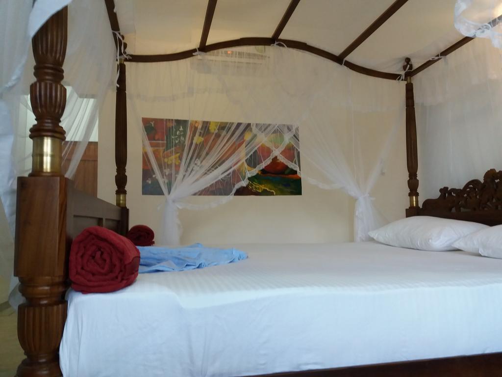 Peacock Wings Guest Hotell Mirissa Eksteriør bilde
